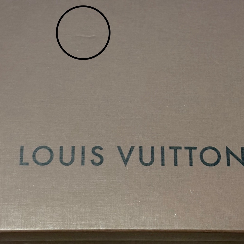 [Louis Vuitton] Lot of 6 - Large & Small Box, 2 Envelopes, Gift Bag & Tag/Card - Picture 15 of 16